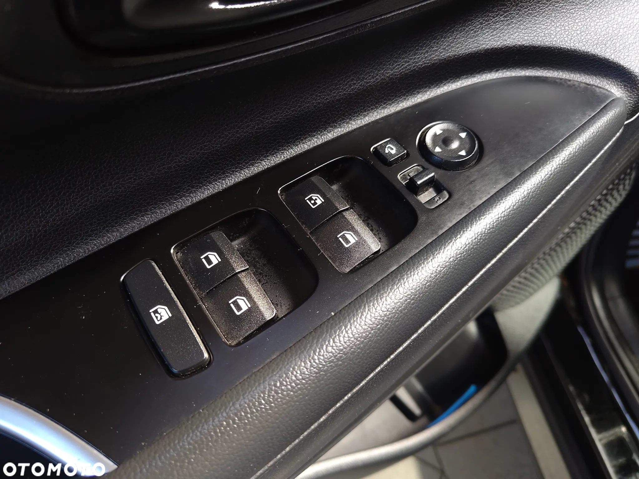 Hyundai Bayon 1.0 T-GDI Executive - 32