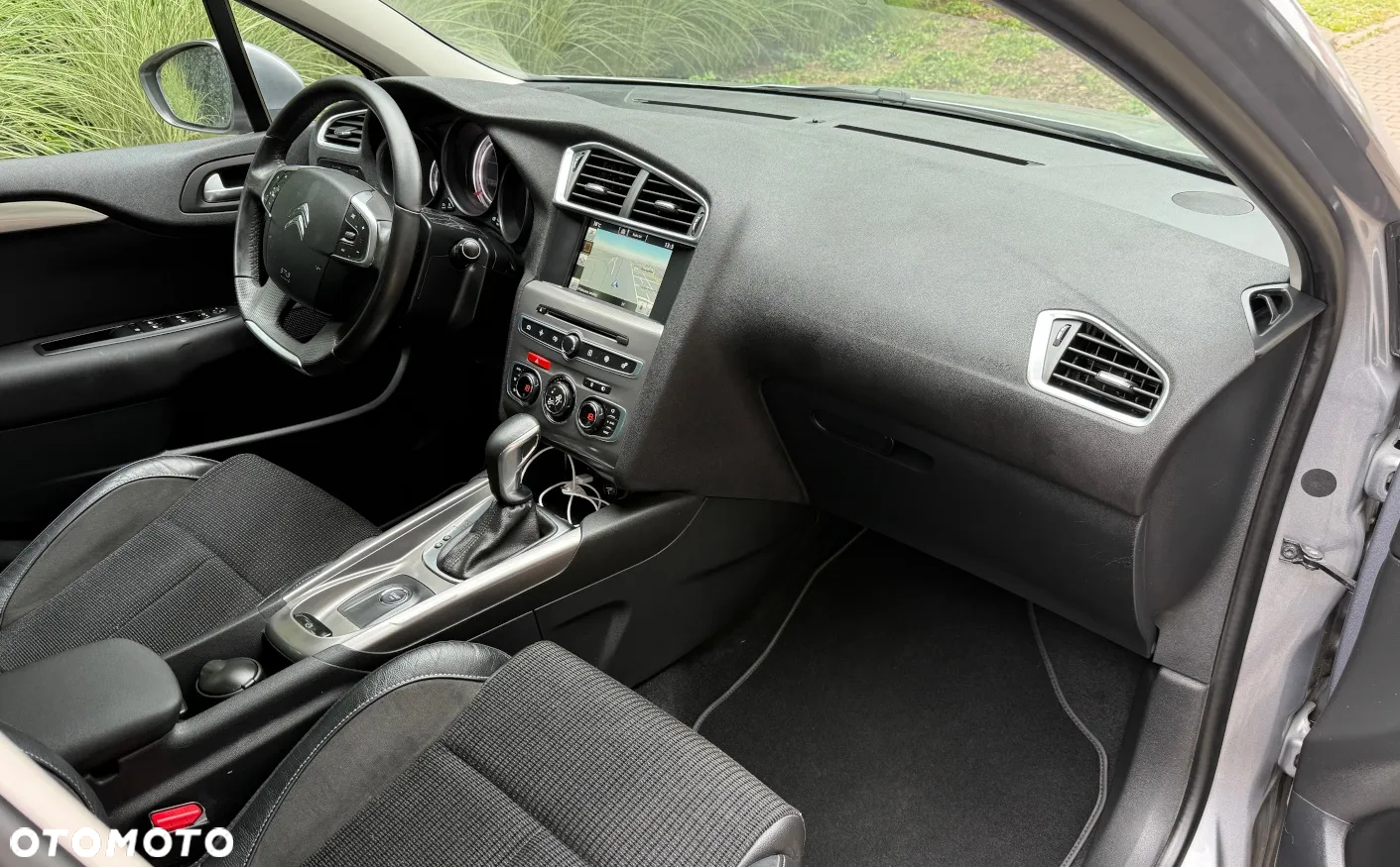 Citroën C4 PureTech 130 Stop&Start EAT8 SHINE - 11