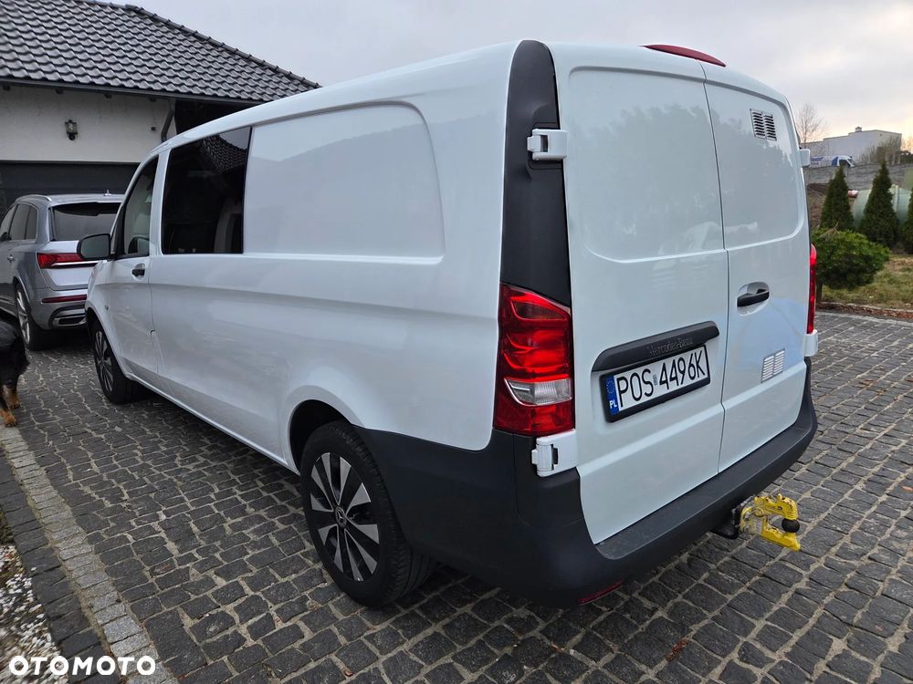 Mercedes-Benz Vito Mixto 5 miejsc - 9