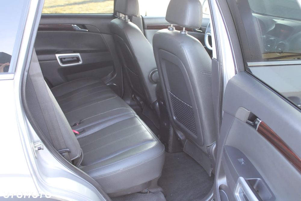 Opel Antara 3.2 V6 4x4 Cosmo - 17