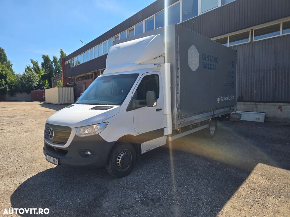 Mercedes-Benz Sprinter - 1