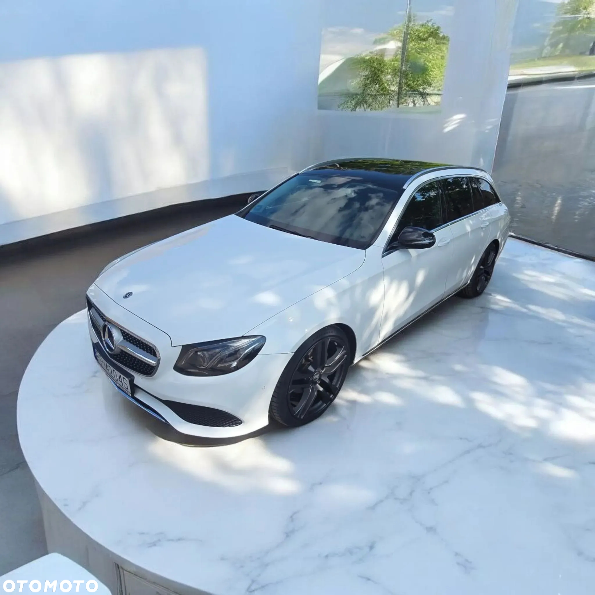 Mercedes-Benz Klasa E 220 d 9G-TRONIC - 3