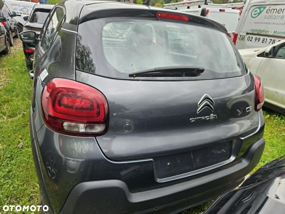 Citroën C3 Pure Tech 82 SHINE - 7