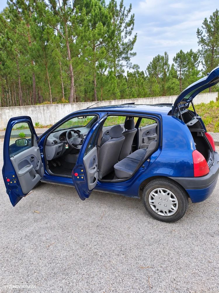 Renault Clio - 3
