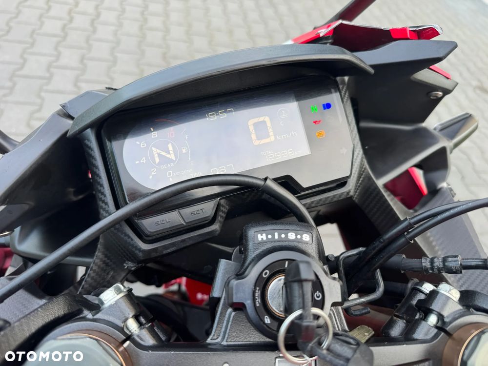 Honda CBR - 27