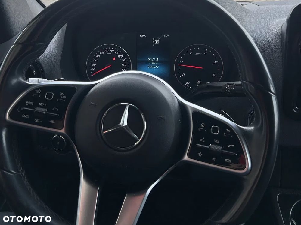 Mercedes-Benz Sprinter - 8