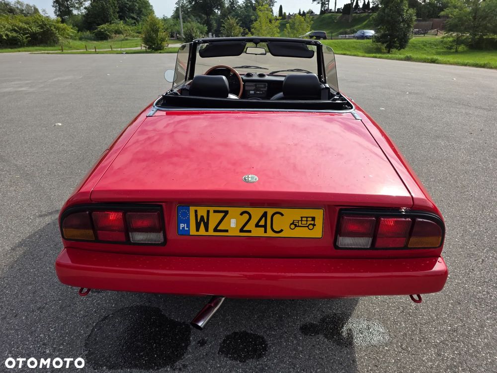 Alfa Romeo Spider - 40