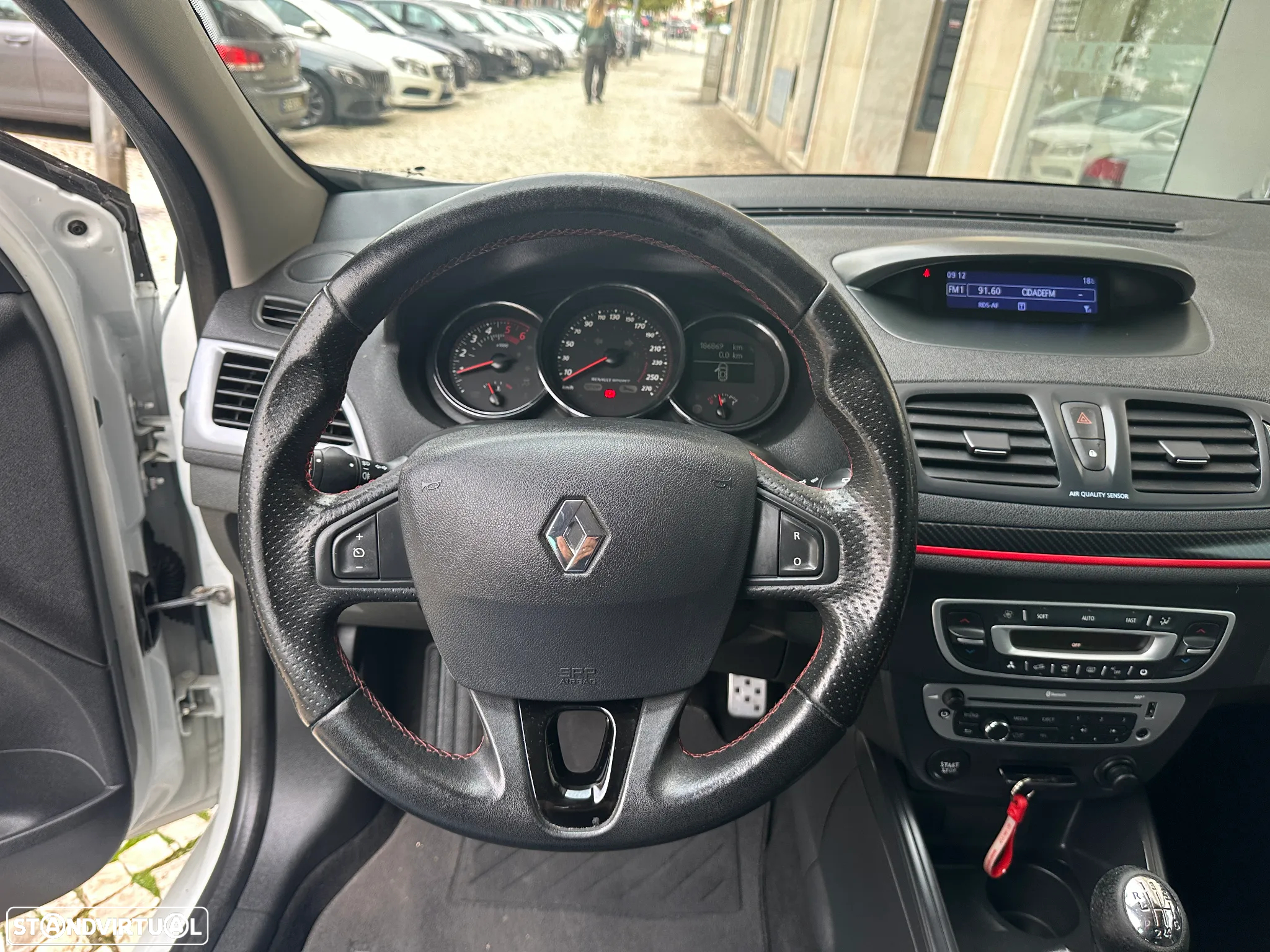 Renault Mégane Sport Tourer 1.5 dCi GT Line SS - 32