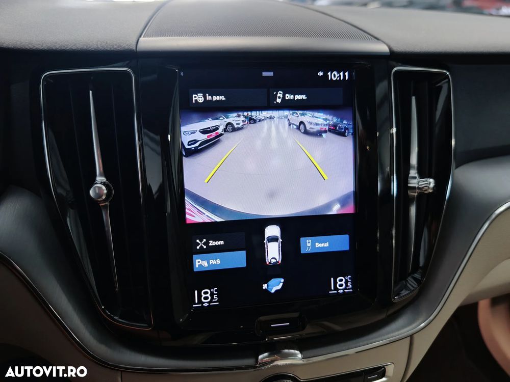 Volvo XC 60 B4 D Geartronic Momentum Pro - 9