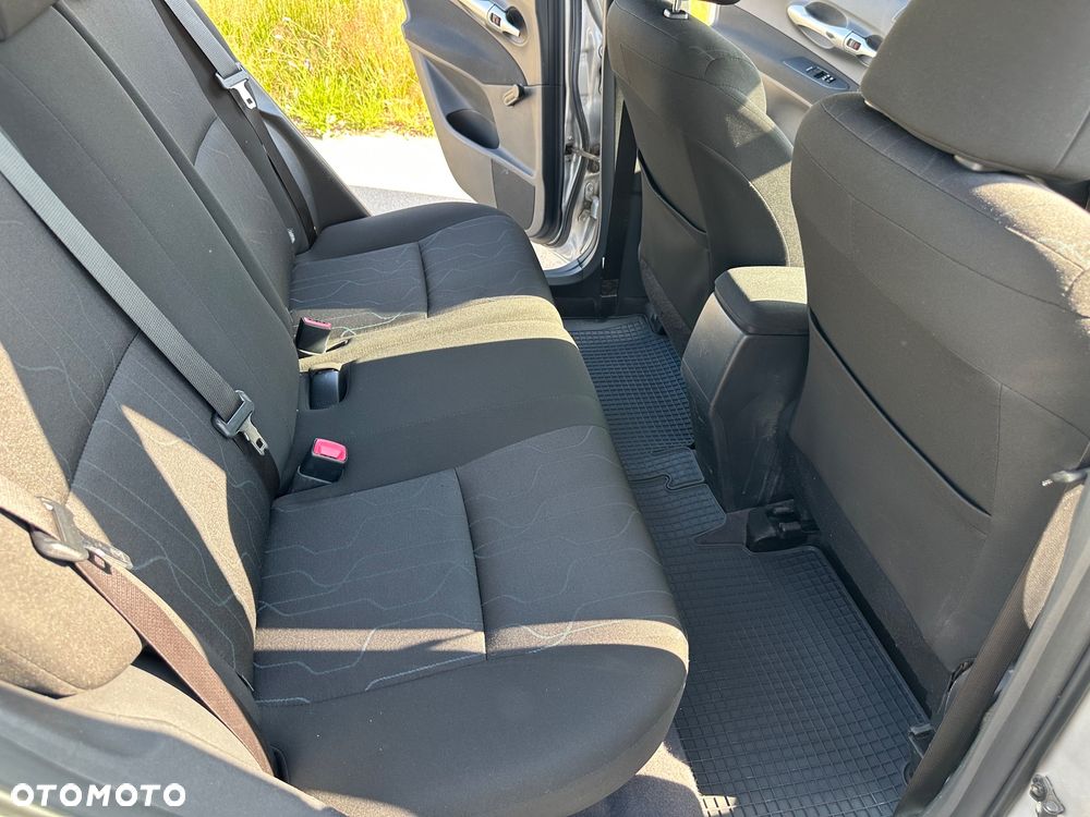 Toyota Auris 1.33 VVT-i Active - 22