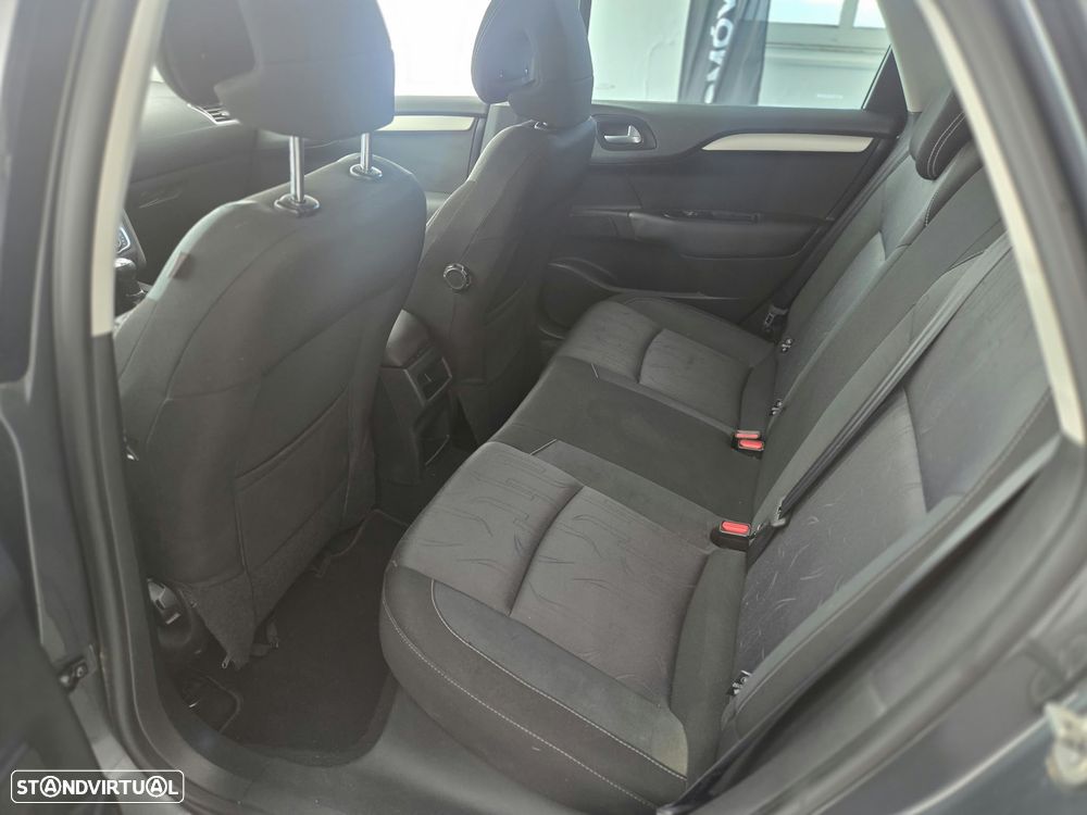 Citroën C4 1.6 HDi Seduction - 11