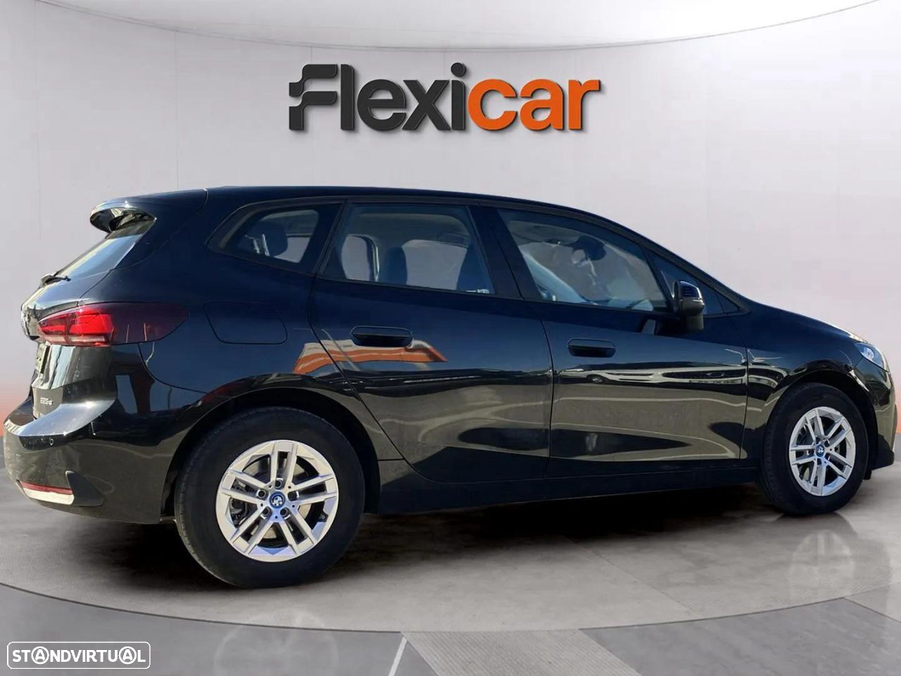 BMW 225xe Active Tourer - 2
