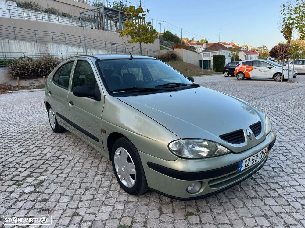 Renault Mégane 1.4 16V RTE AC - 3