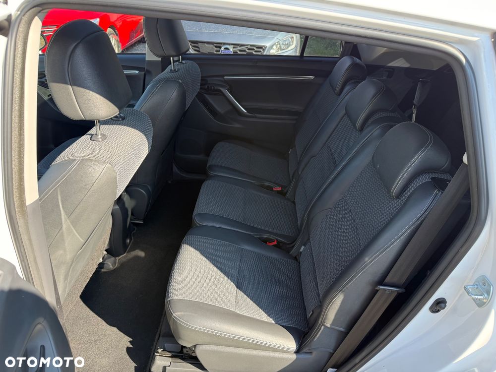 Toyota Verso 2.0 D-4D Prestige 7os - 24
