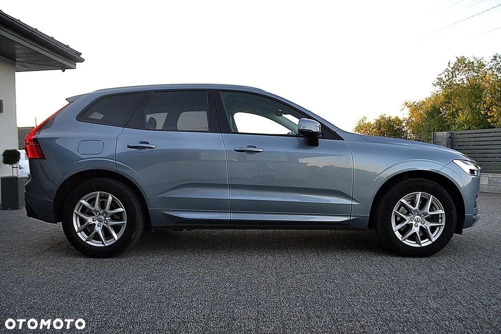 Volvo XC 60 D4 AWD Geartronic Momentum - 8