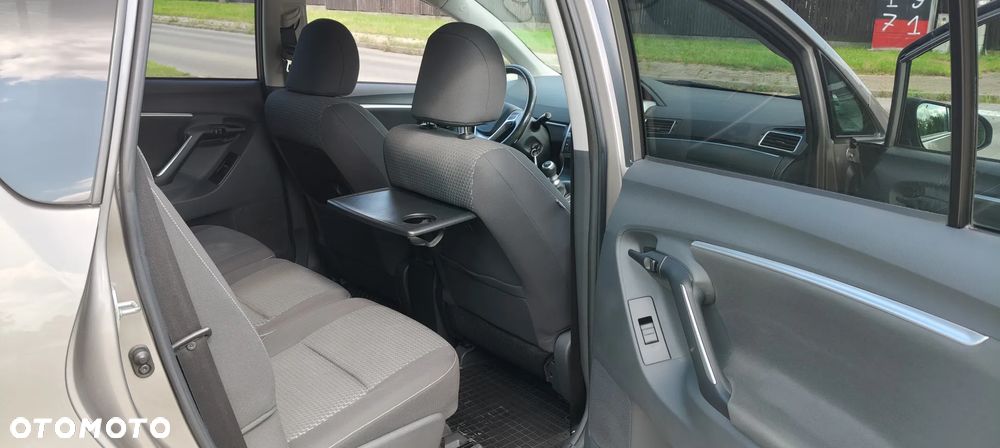 Toyota Corolla Verso - 27