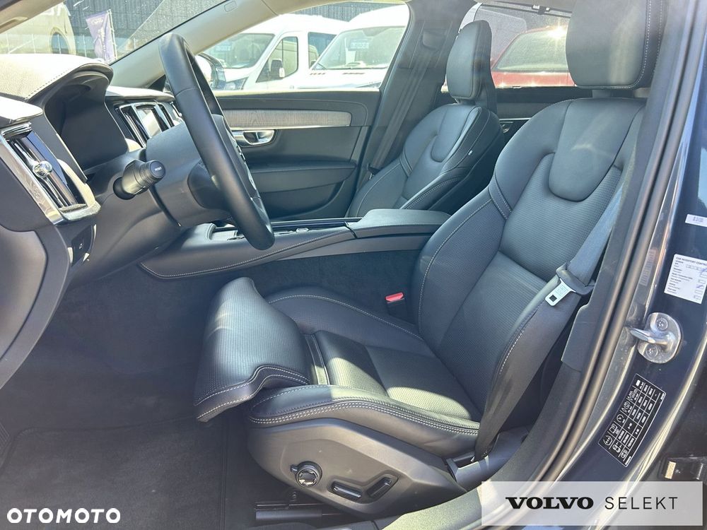 Volvo S90 - 11