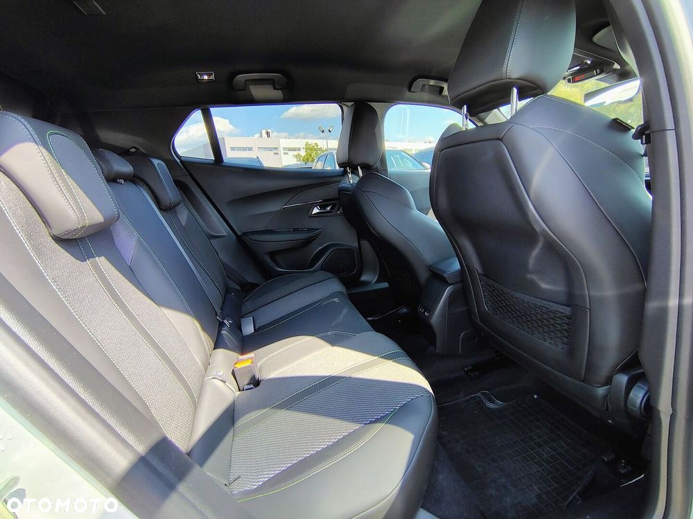 Peugeot 2008 - 9