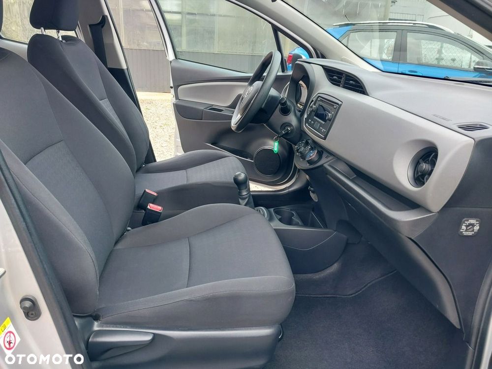 Toyota Yaris 1.0 Active EU6 - 12