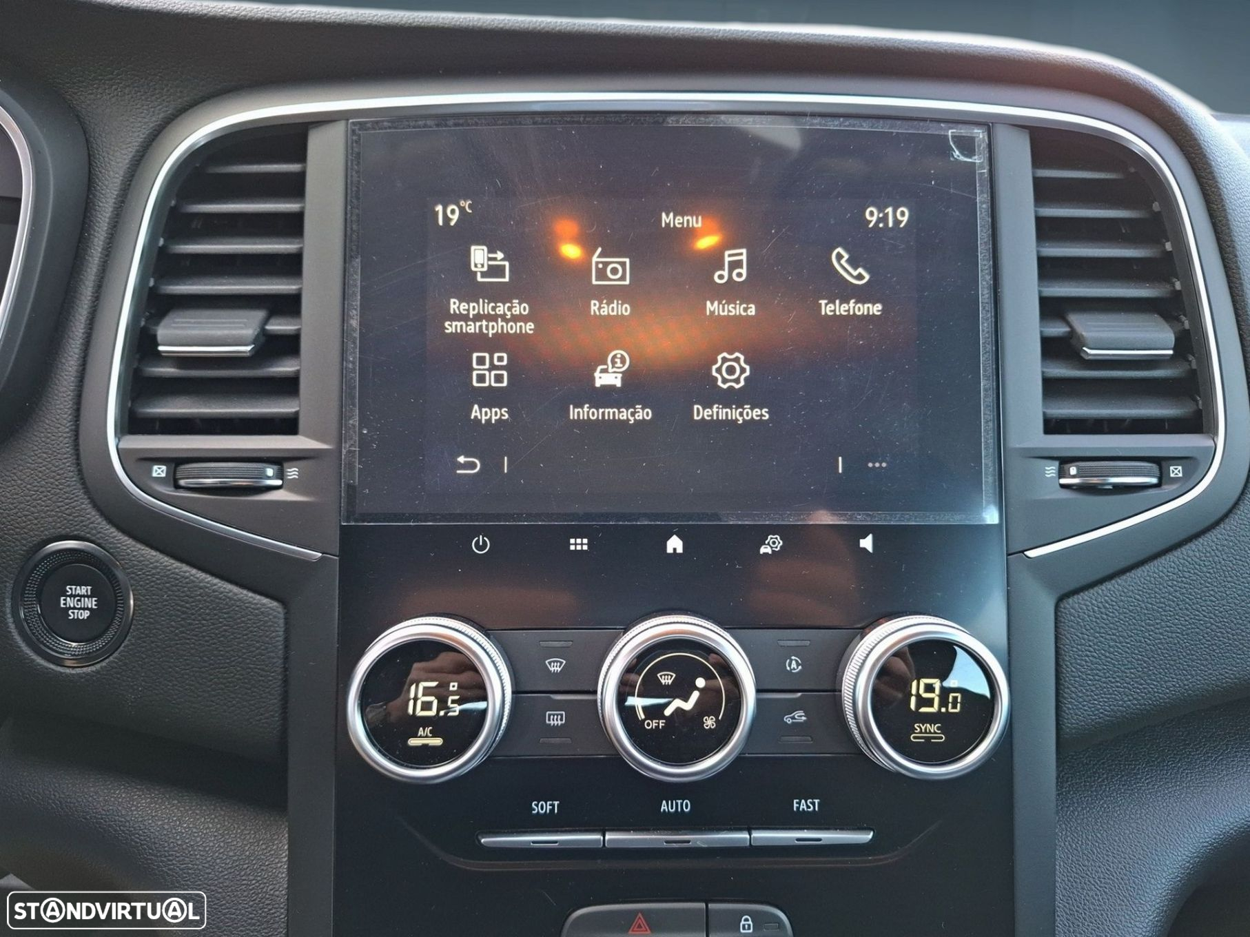 Renault Mégane 1.5 Blue dCi Equilibre EDC - 24