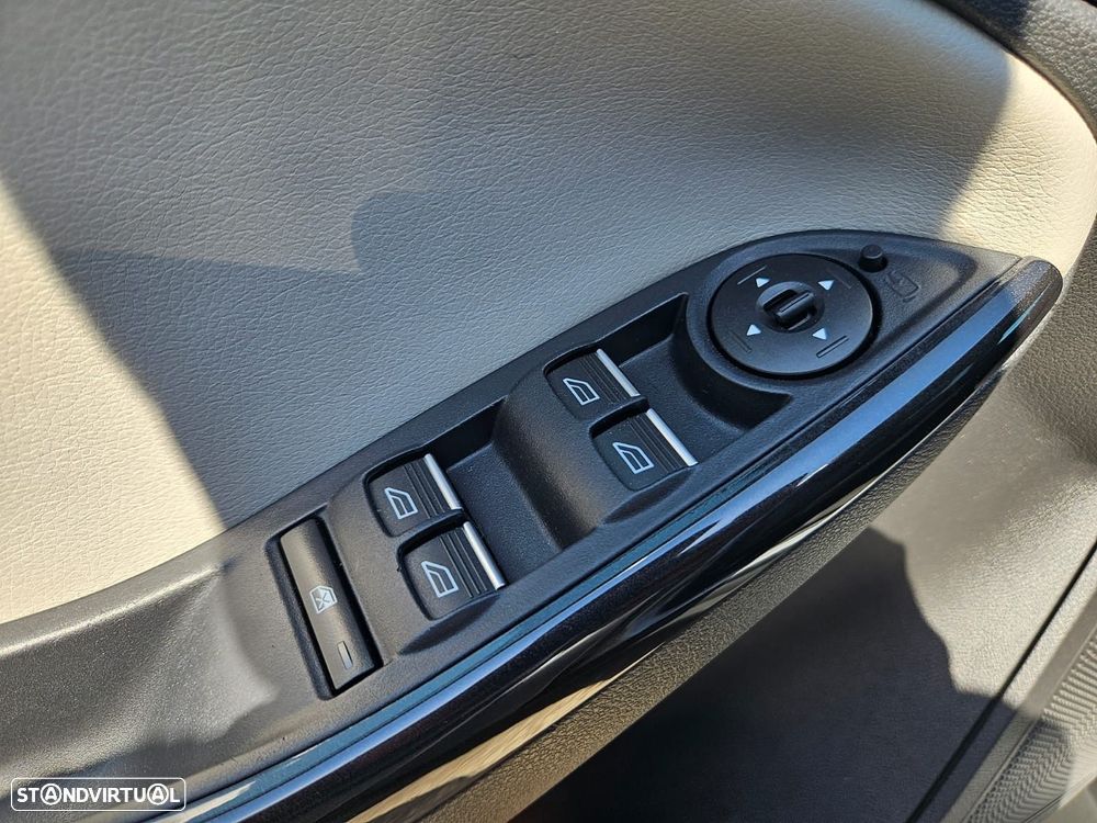 Ford Focus 1.0 EcoBoost Titanium Aut. - 46