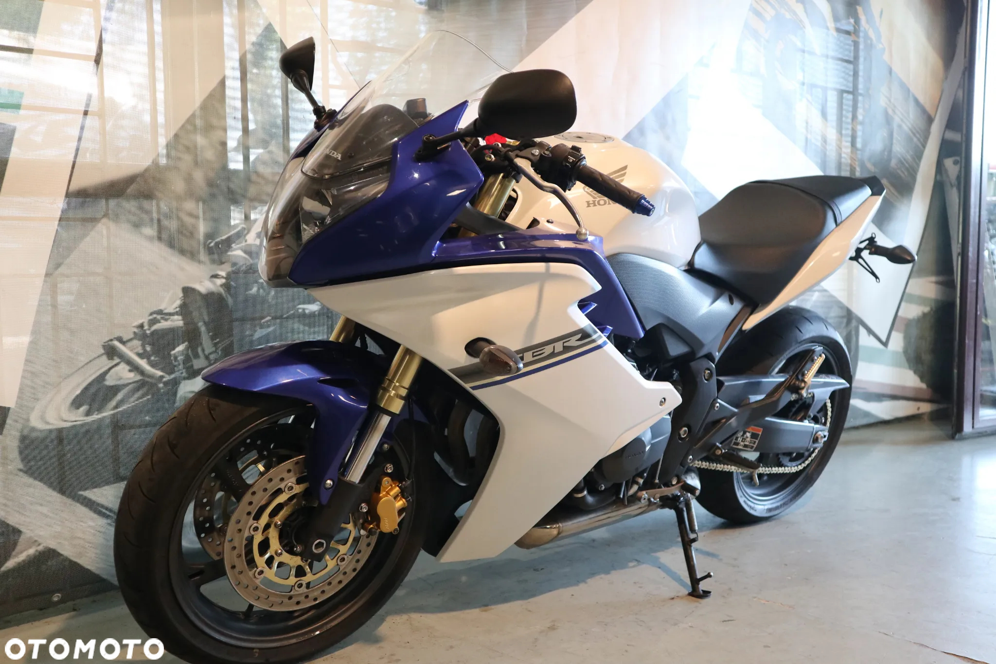 Honda CBR - 2