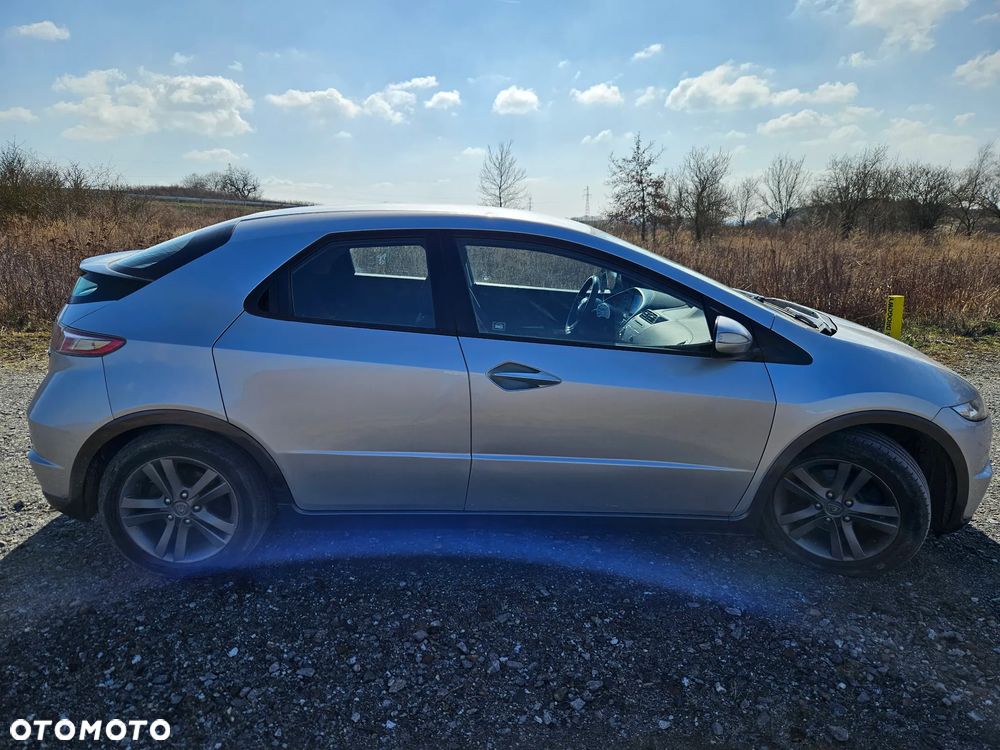 Honda Civic 1.4 i-VTEC - 3