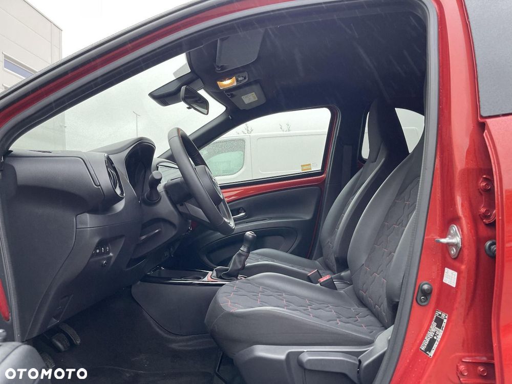 Toyota Aygo X - 9