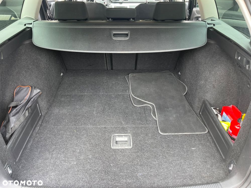Volkswagen Passat - 19