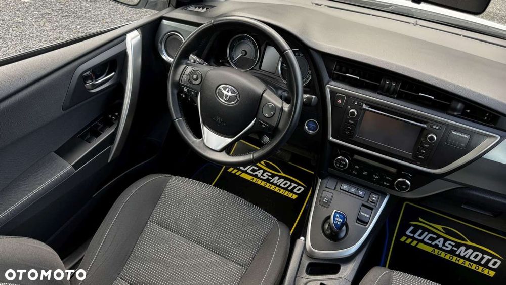 Toyota Auris - 30