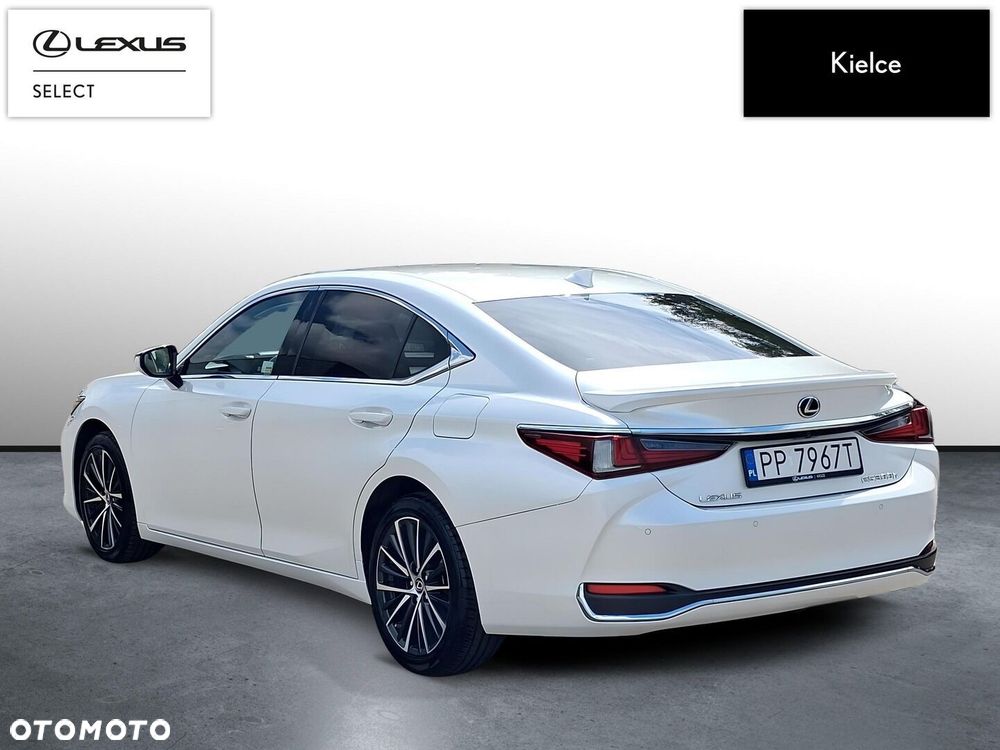 Lexus ES 300h Business Edition - 9