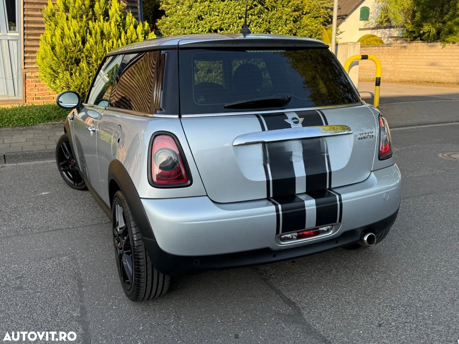 Mini Cooper Standard - 17