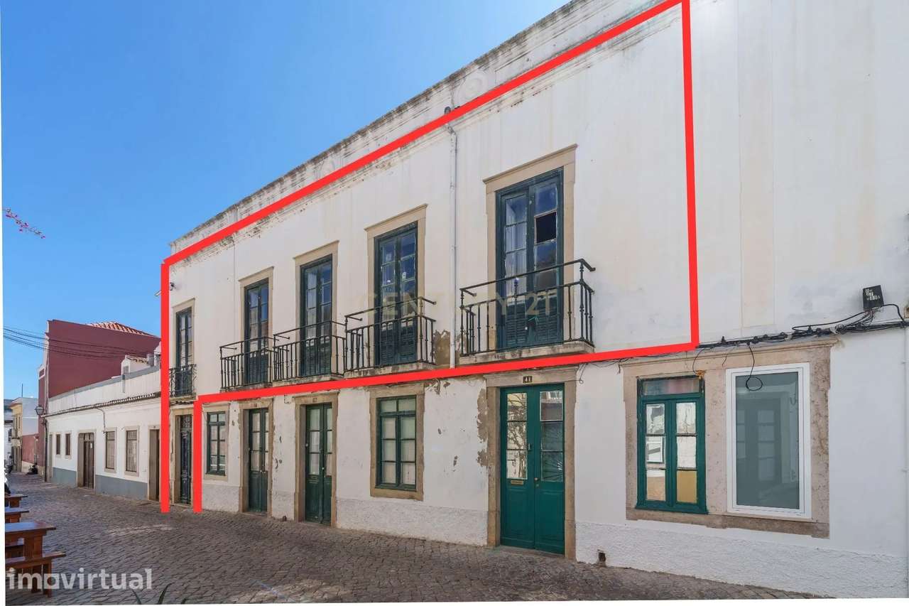 Andar de Moradia T7 | Baixa de Faro | Potencial para Hostel | Terraços - Grande imagem: 3/33