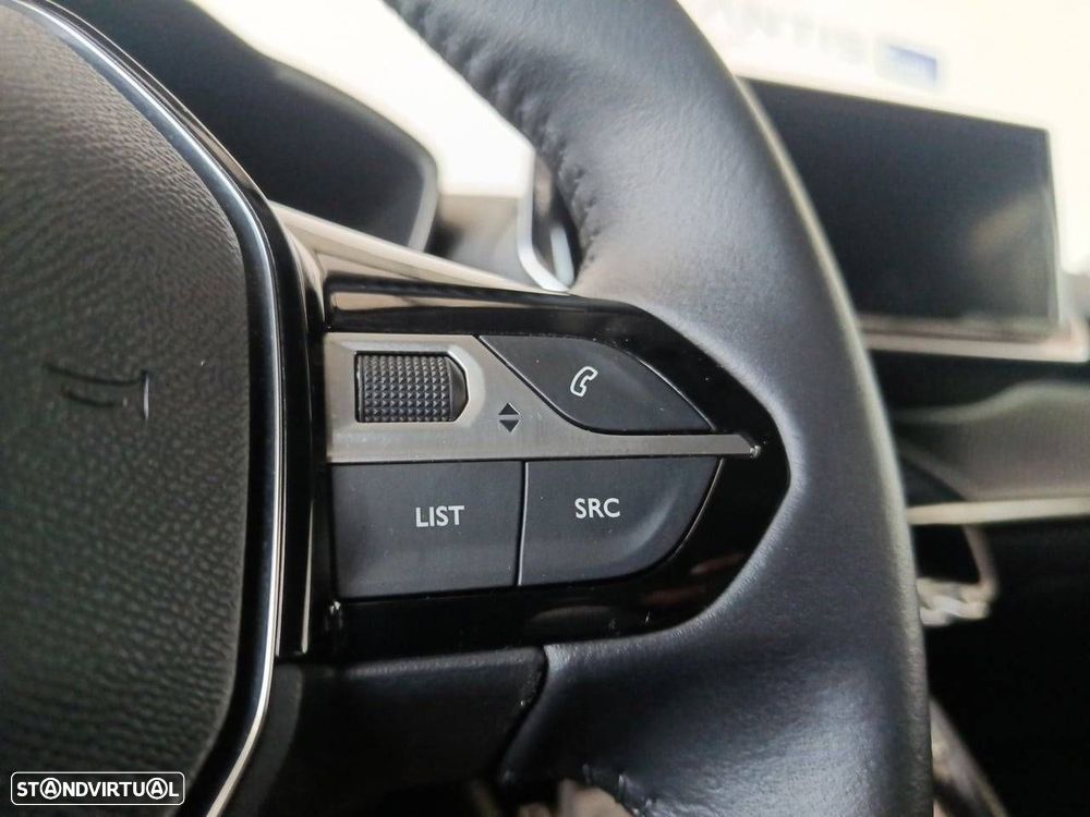 Peugeot 208 1.2 PureTech Allure EAT8 - 17