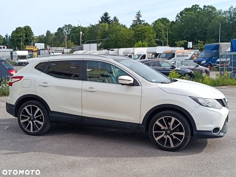 Nissan Qashqai - 2