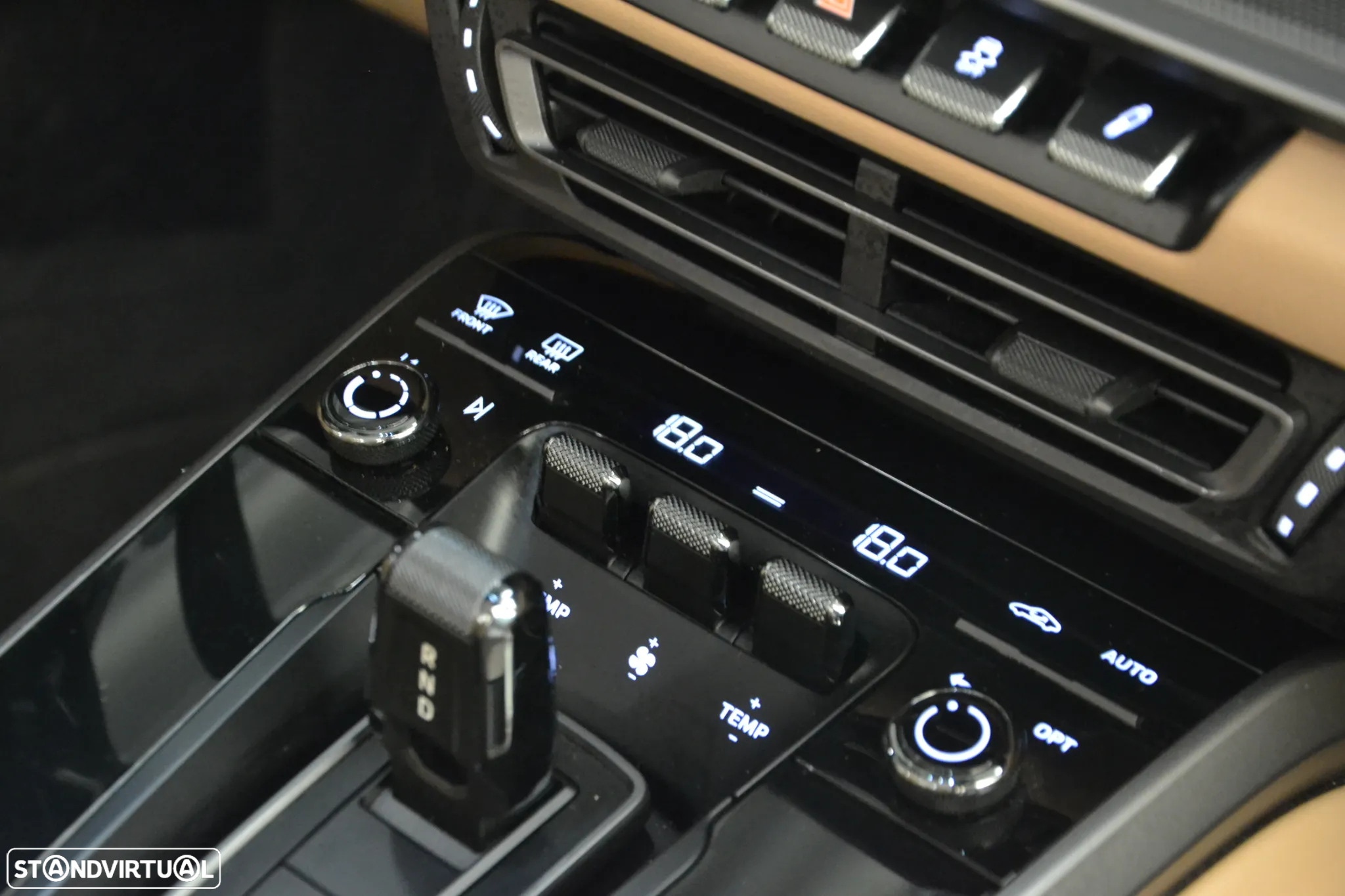 Porsche 911 (992) Carrera 4S PDK - 52