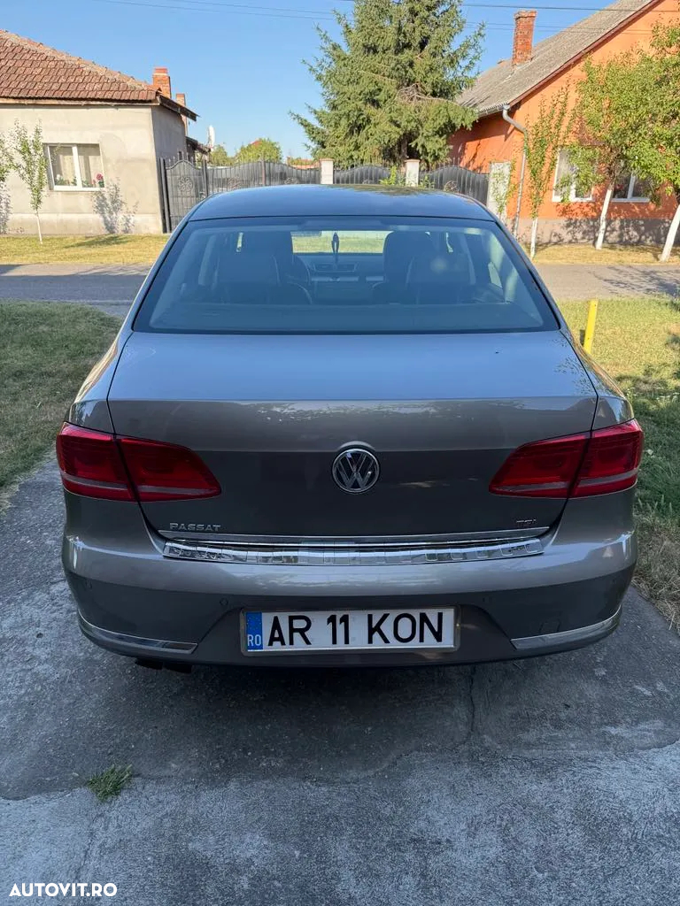 Volkswagen Passat Variant 1.8 TSI Comfortline - 8