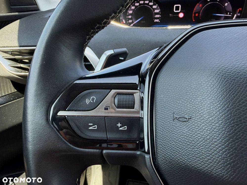 Peugeot 3008 BlueHDi 130 Stop & Start EAT8 Allure Business-Paket - 17