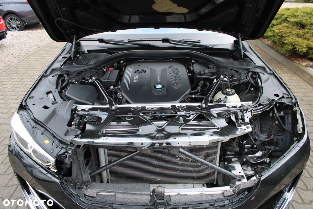 BMW Seria 7 740d xDrive - 13