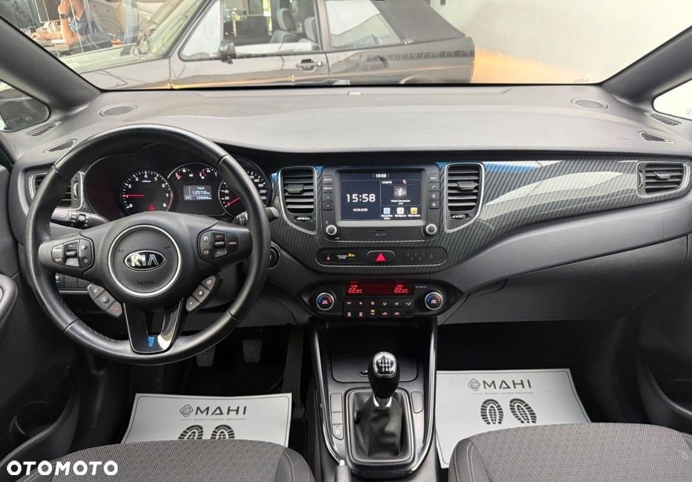 Kia Carens 1.6 GDI Business Line 7os EU6 - 21