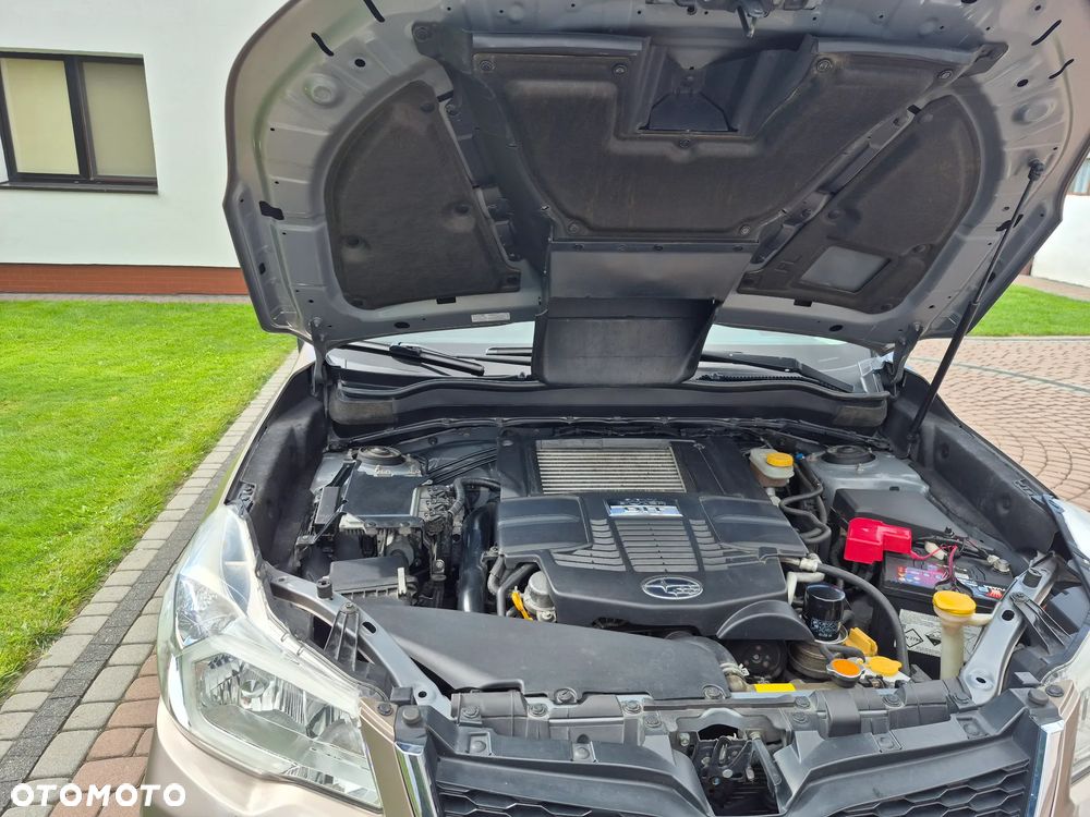 Subaru Forester 2.0XT Platinum Lineartronic - 26