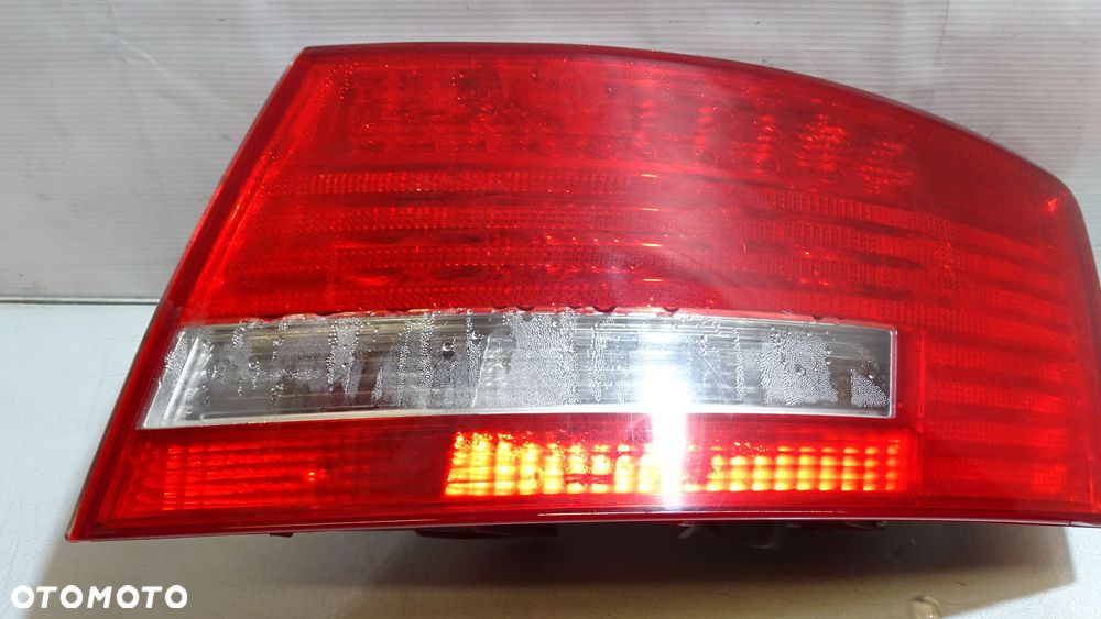 LAMPA PRAWA TYLNA AUDI A6 C6 2.7TDI - 1
