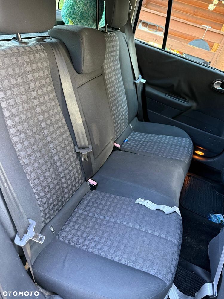 Renault Megane 1.6 16V Confort Dynamique - 8