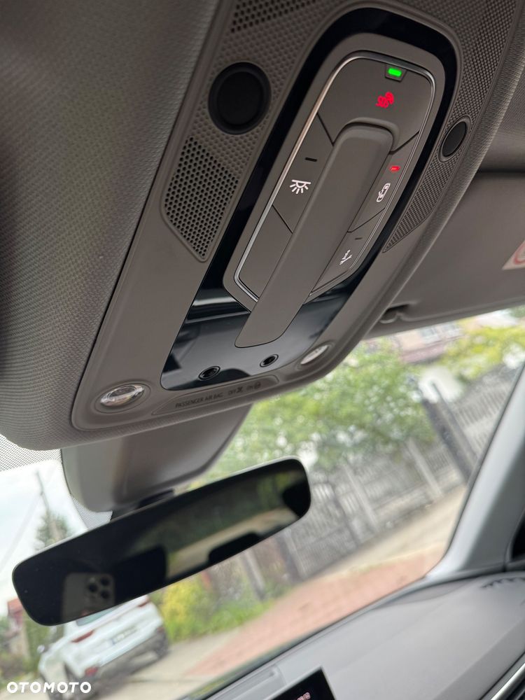 Audi A4 Avant 35 TDI mHEV S Line S tronic - 13