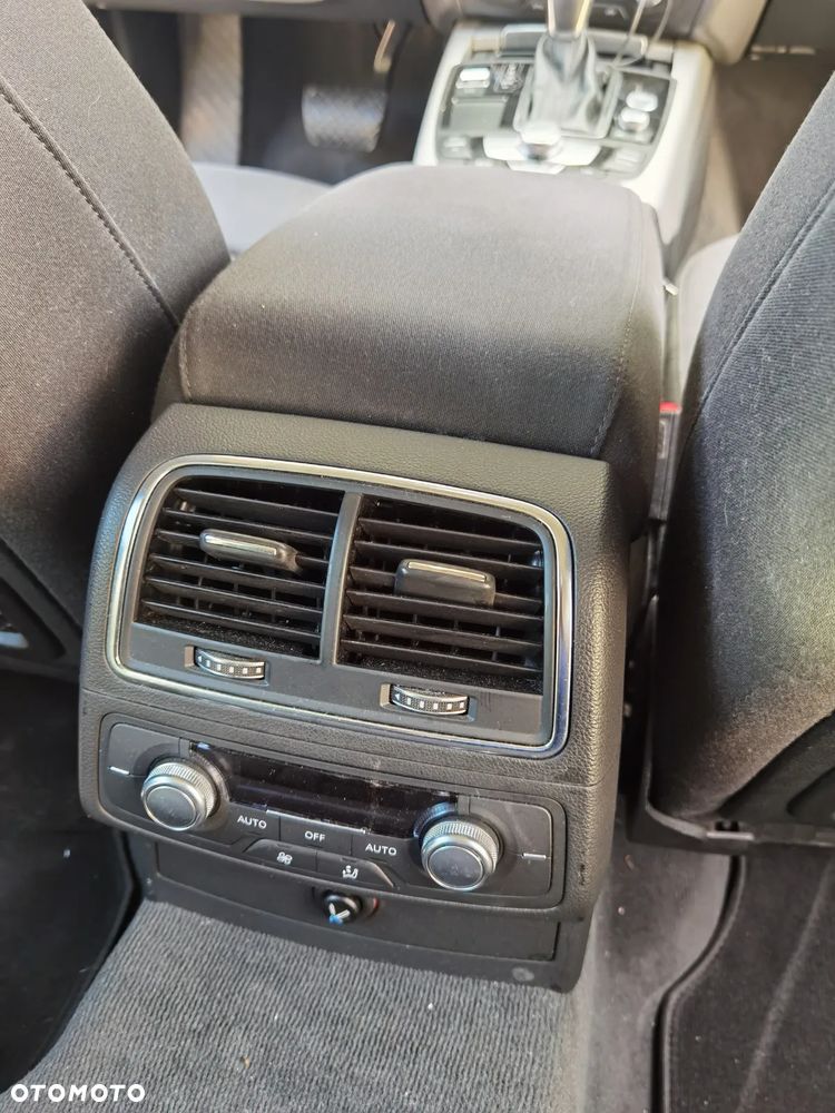 Audi A6 Avant 2.0 TDI Ultra DPF S tronic - 19