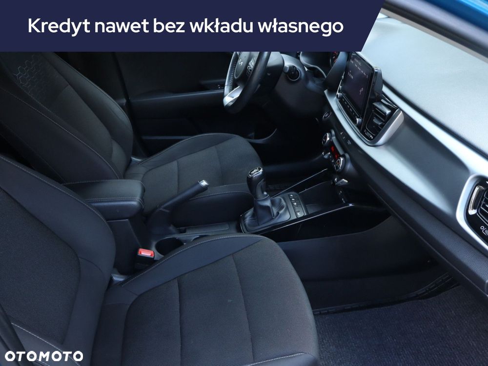 Kia Rio - 11