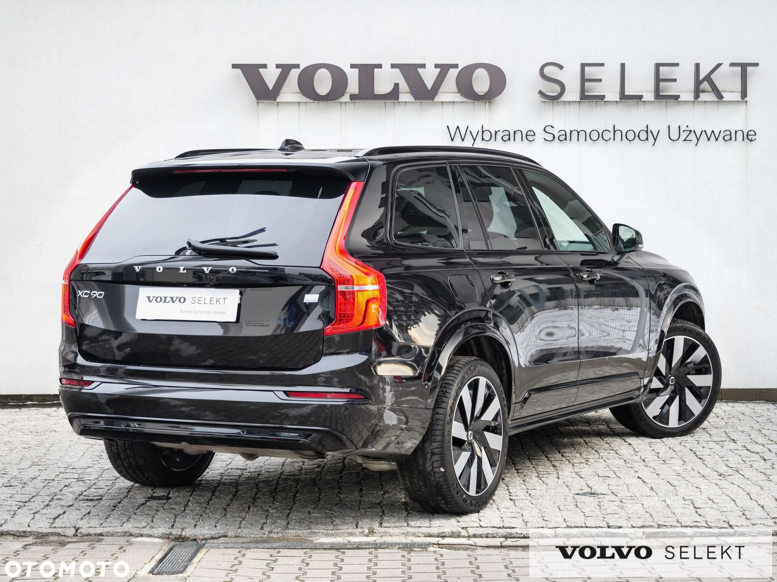 Volvo XC 90 - 9