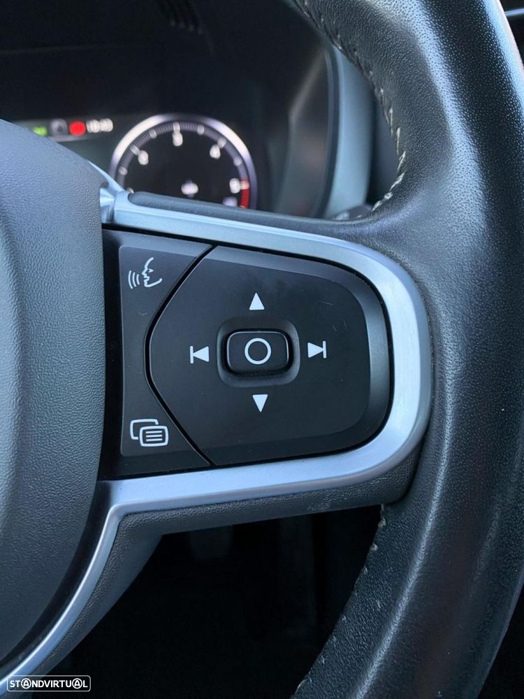 Volvo XC 60 2.0 D4 Momentum Plus - 18