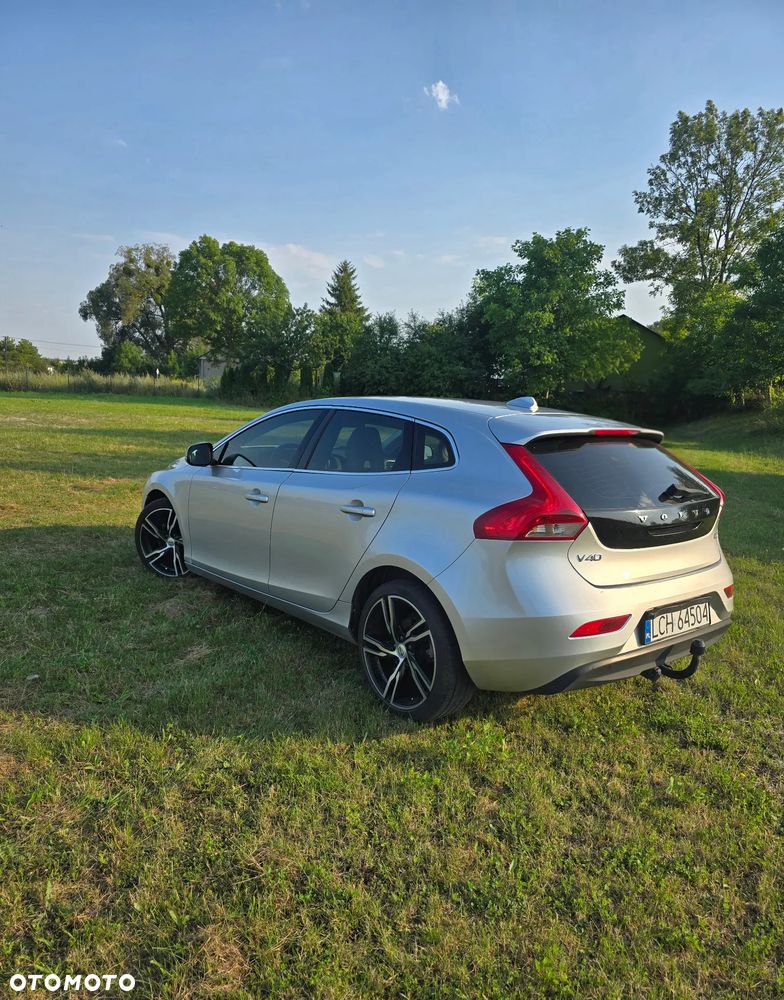 Volvo V40 D2 Base - 4