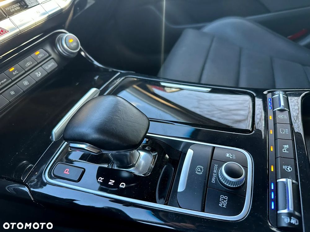 Kia Stinger 2.0 T-GDI GT Line - 14